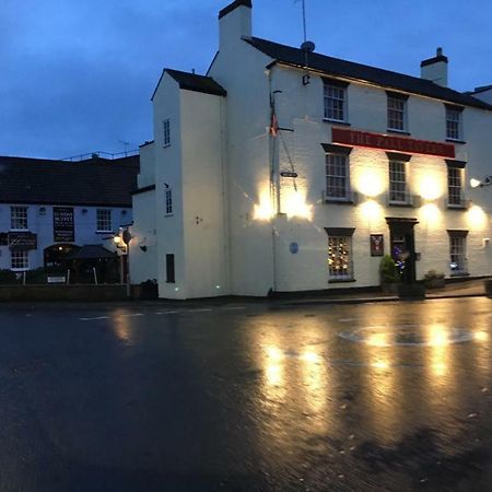The Pall Tavern Hotel Yeovil Exterior photo